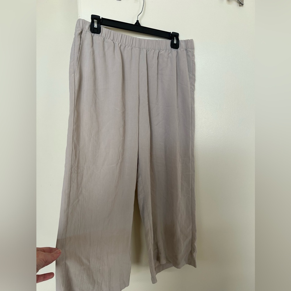 J. Jill Pure Jill Sand Washed Cropped Wide-legged pants size Medium